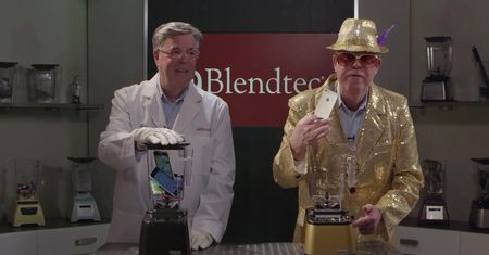 W skrócie: drop test Xperii Z1, specyfikacja Samsunga z elastycznym ekranem oraz iPhone 5c i 5s w "Will it Blend"