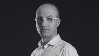 Nie żyje Maciej Misztal z Kabaretu Trzeci Wymiar. Miał 43 lata. "Zmarł po ciężkiej walce z chorobą"