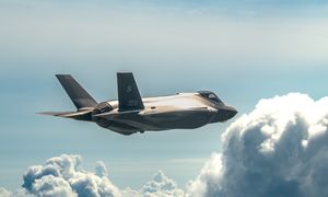 Kolejne F-35 lecą do Polski. Pięć potężnych myśliwców jest już w drodze