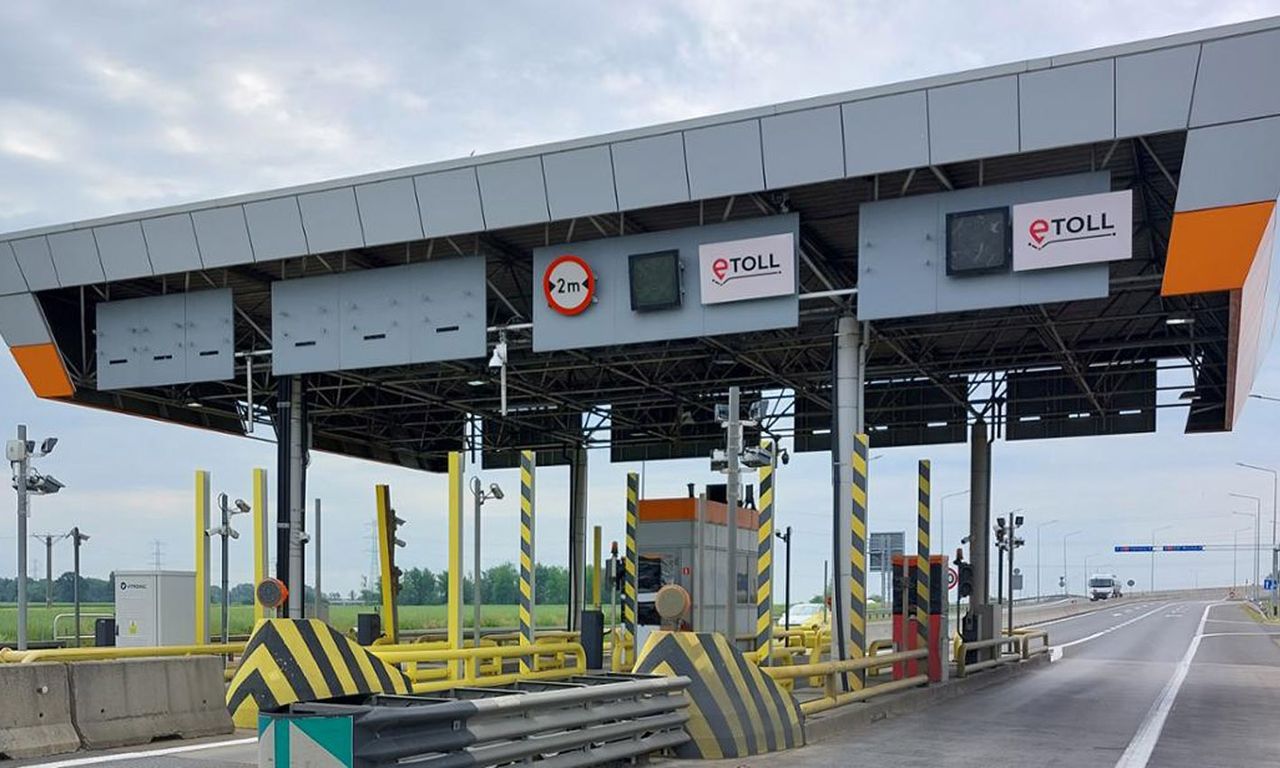 Przejazd autostradą znowu droższy. Kierowcy zaczynają ją omijać