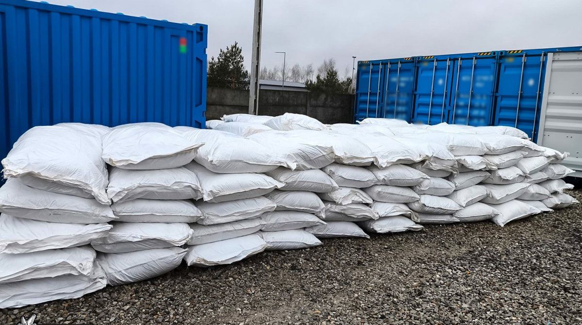 Pruszków: Zatrzymano przemytników. 63 tony nielegalnego tytoniu