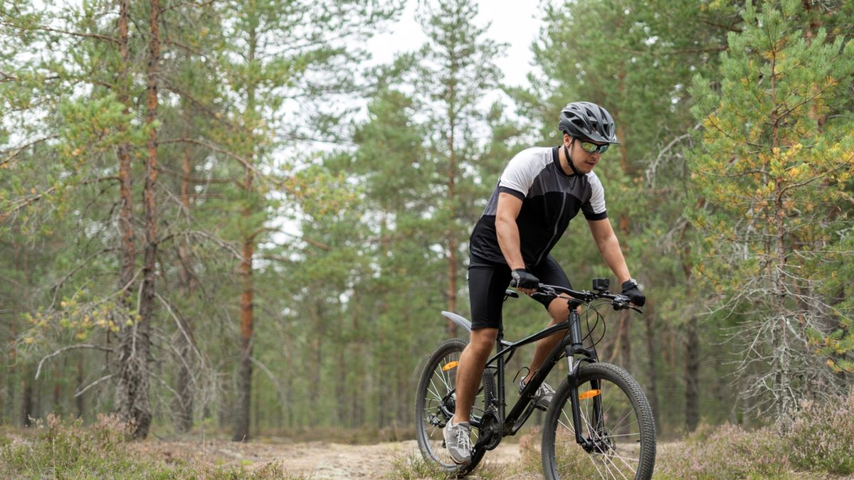 Ile kalorii spalasz, jadąc rowerem?
