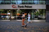 PZU i Pekao chcą wspólnie rozdawać kredytowe karty