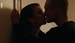 YSL Beauty edukuje na temat objawów przemocy w związku