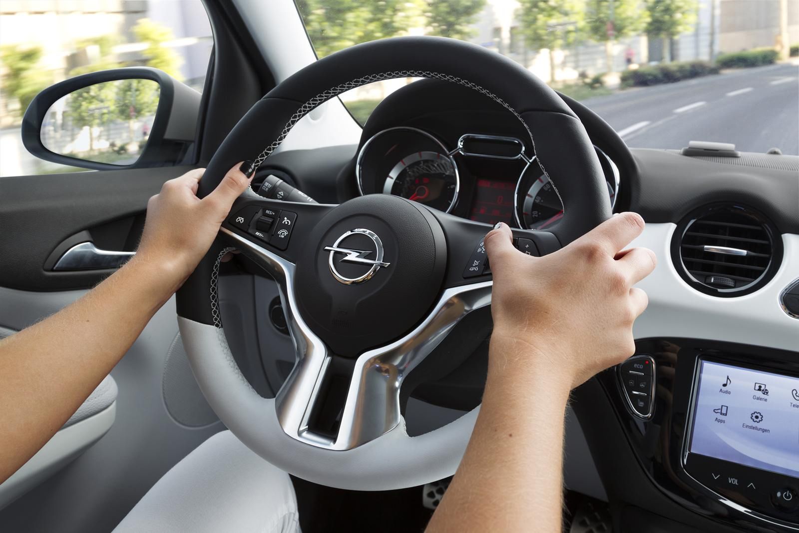 Opel Adam
