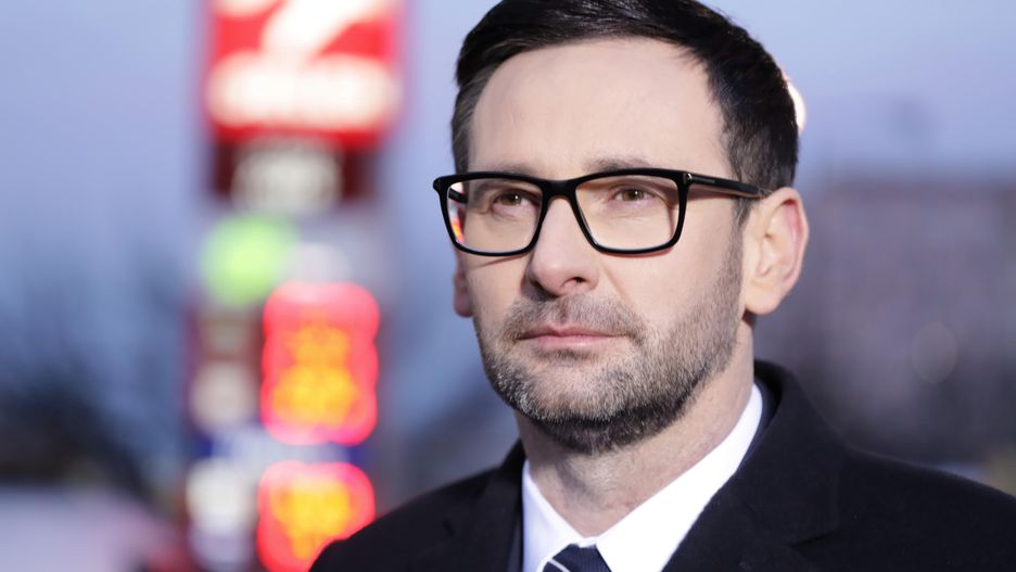 Daniel Obajtek
Warszawa, 01.02.2022. Prezes zarz�du PKN ORLEN Daniel Obajtek podczas briefingu prasowego na jednej ze stacji Paliw Orlen w Warszawie, 1 bm. Konferencja dotyczy�a cen paliw. Od 1 lutego dzi�ki Tarczy Antyinflacyjnej 2.0 nast�pi obni�ka podatk�w m.in. na paliwo. (az/doro) PAP/Albert Zawada
Albert Zawada
2.0, antyinflacyjna, briefing, ceny paliw, obni�ka, podatku, polityk polityka, portret, Stacja Paliw Orlen, tarcza, vat