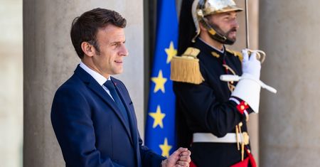 Zełenski ujawnił skandaliczne naciski Macrona. "Żeby Putin zachował twarz"