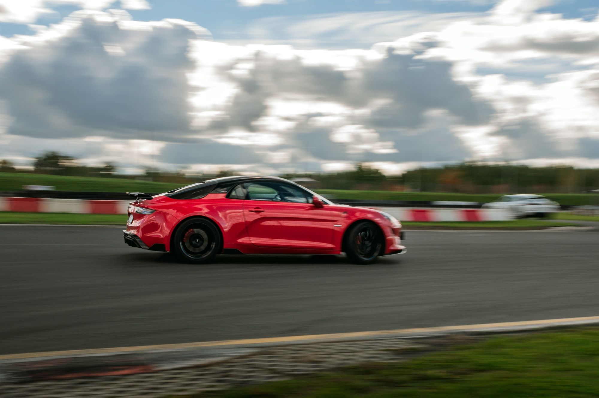 Alpine A110 R (2025)
