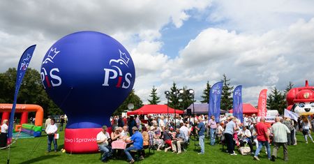 Pikniki PiS. "Z miłości do Polski" rząd wydaje duże pieniądze