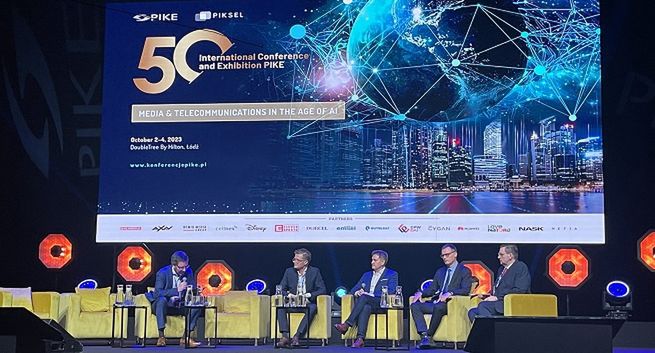 Inflacja i wykluczenie cyfrowe hamują rozwój operatorów. „Rola dla mediów publicznych”