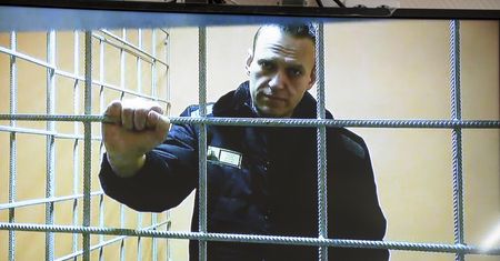 Nawalny apeluje do Rosjan. "Wojnę przeciw Ukrainie rozpętał nasz szalony car"