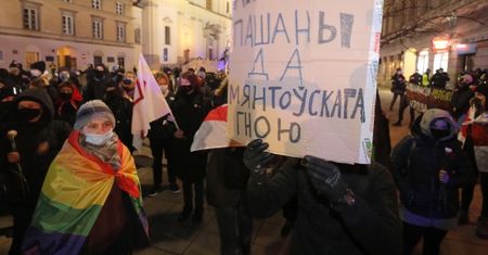 Warszawa. Demonstracja solidarności z walczącymi na Białorusi
