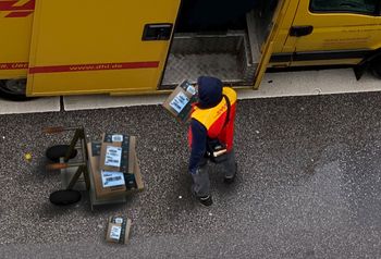 Raport: branża kurierska wypracowuje niemal 0,7 proc. PKB Polski