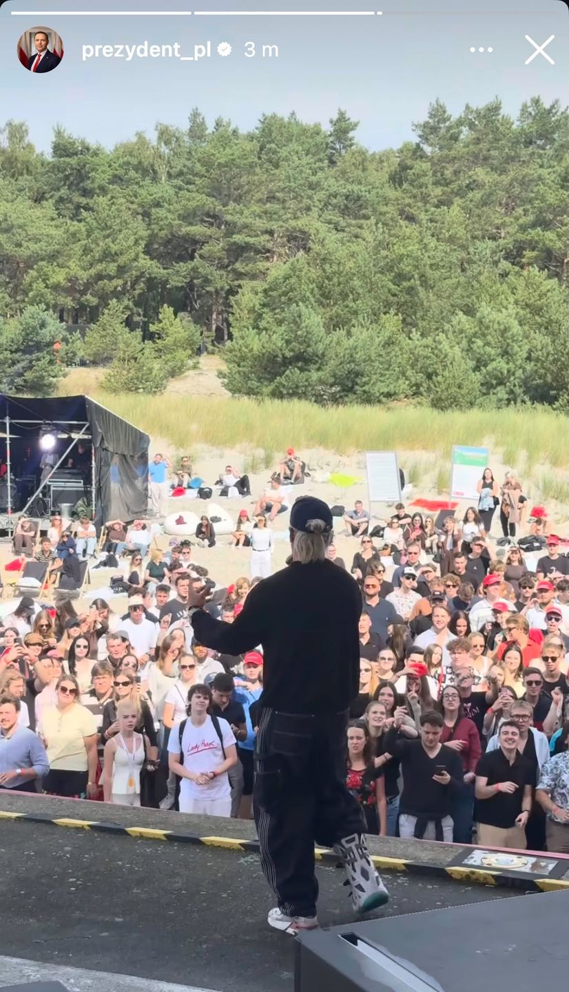 Skolim podczas koncertu u Karola Nawrockiego 