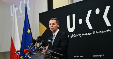 Droga pożyczka z pakietem usług. Prezes UOKiK nakłada karę na firmę