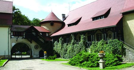 Janowice Wielkie. Świetne miejsce na wypady w Góry Ołowiane