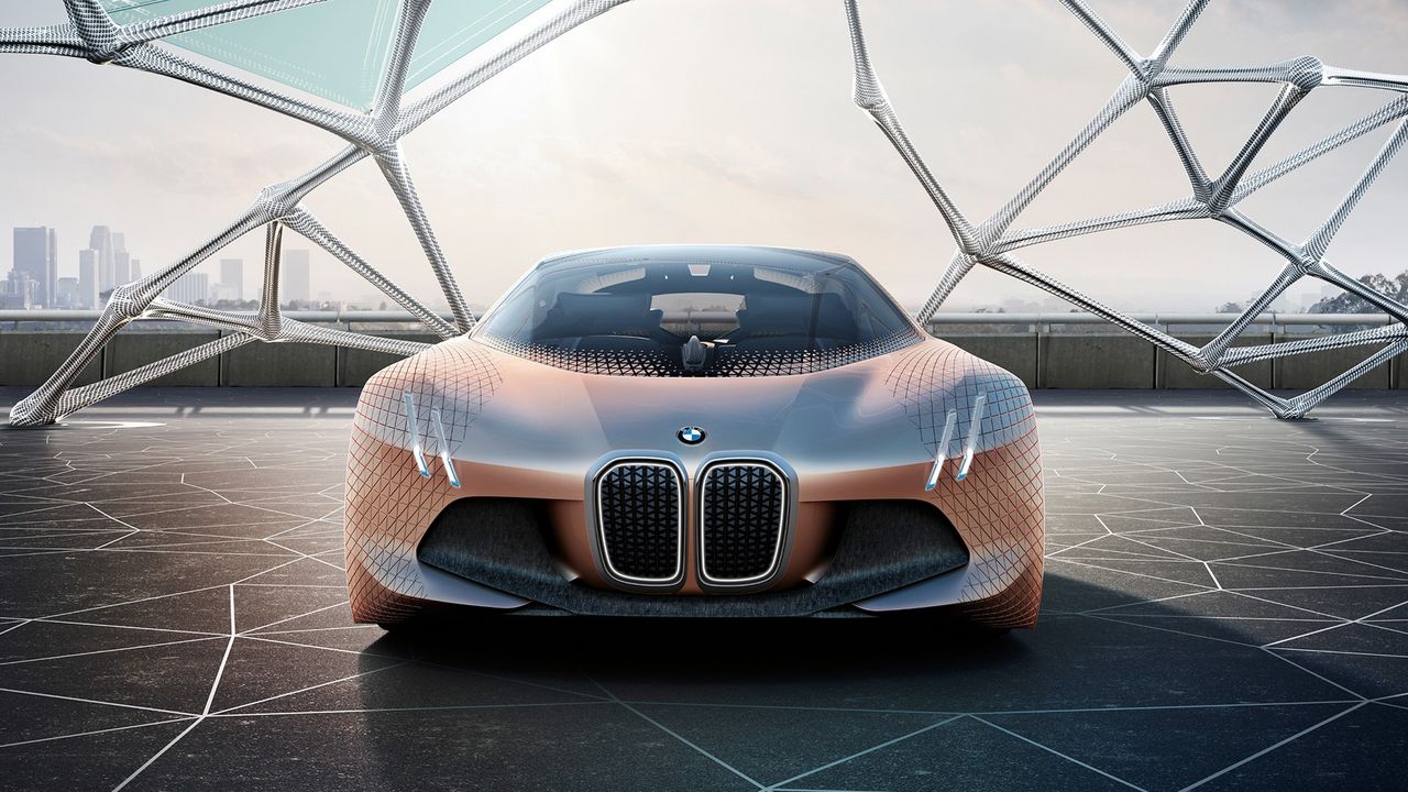 TechFlash - pojazd przyszłości BMW, najczarniejszy materiał świata i śmierć twórcy emaila