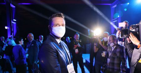 Donald Tusk wrócił. Rafał Trzaskowski przerwał milczenie