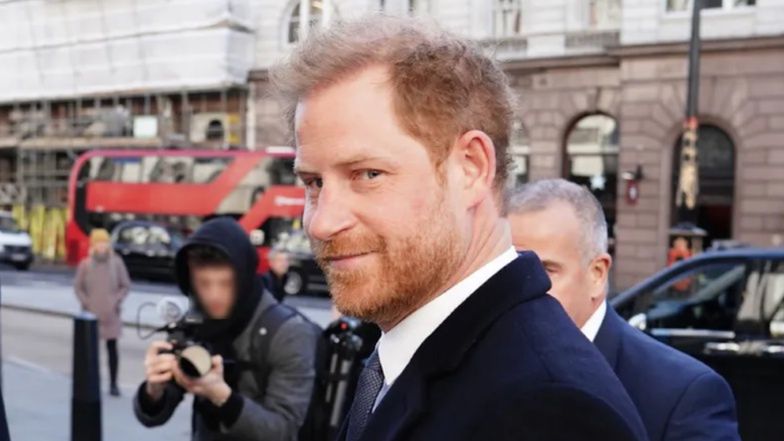 Książę Harry wpadł na fotoreportera. Internauci: "Powie, że go zaatakował"