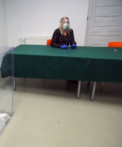 Wybory prezydenckie 2020. Polacy wolą lokale wyborcze od kopert