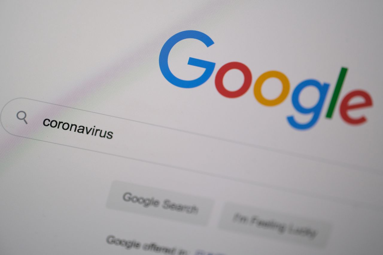 Koronawirus. Google i Apple będą walczyć z rozprzestrzenianiem się wirusa