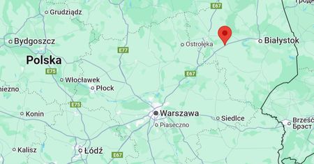 Tajemniczy obiekt spadł na Podlasiu. Mieszkańcy znaleźli go na drzewie