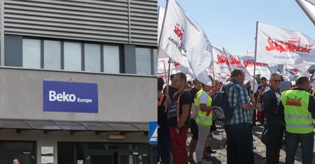 Gigant zwalnia pracowników w Polsce. 1800 osób bez pracy
