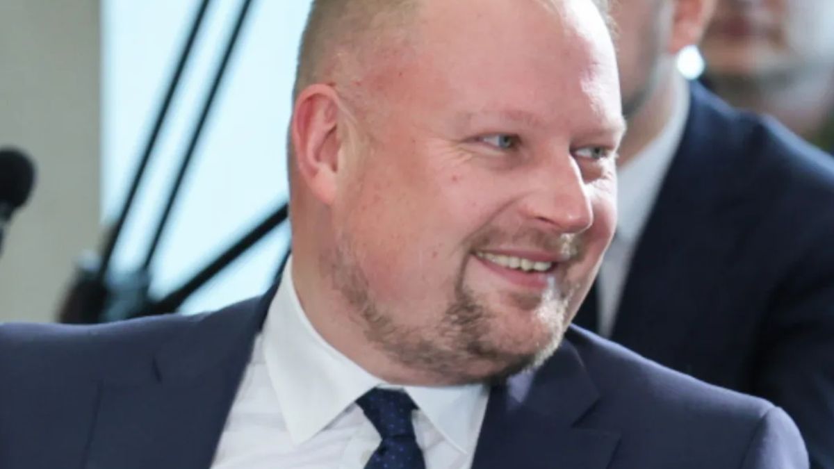 Witold Zembaczyński zdaje sobie sprawę z ewentualnych konsekwencji powrotu PiS do władzy