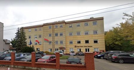 Zarabia 300 tysięcy, a mieszka w komunalnym. 160 rodzin czeka