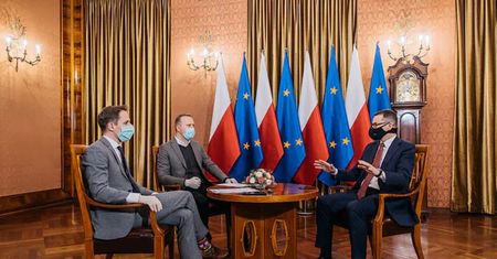 Premier Morawiecki o PKB. "Optymistyczne prognozy trzeba odłożyć do szuflady"