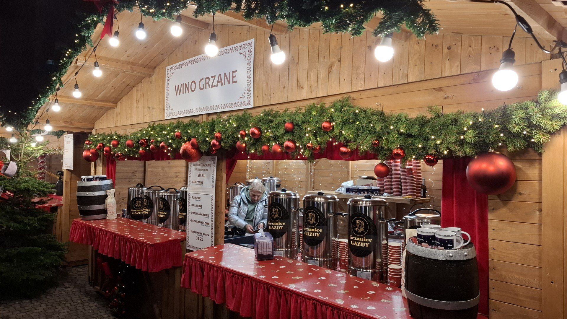 Jarmark świąteczny pod Galerią Kazimierz w formie. A jakie ceny?