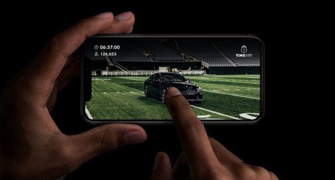 Mercedes podczas finału Super Bowl odwróci uwagę widzów od telewizorów (wideo)