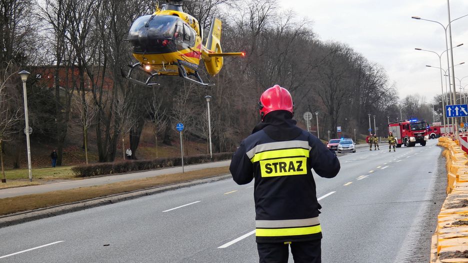 Nie zatrzymał się przed przejściem dla pieszych. Potrącił dwie kobiety. Zdjęcie ilustracyjne 