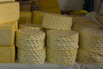 Polska zalewa Ukrainę serem. Import mocno wzrósł