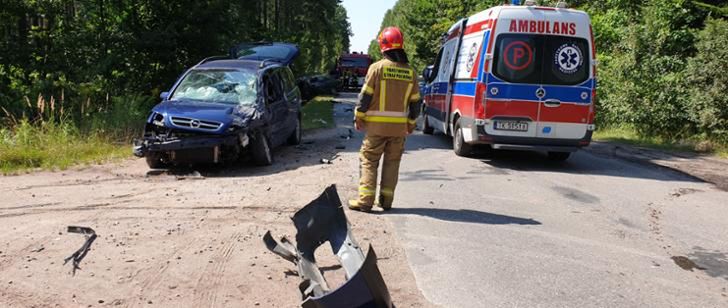 Dwa zdarzenia komunikacyjne wymagające interwencji strażaków