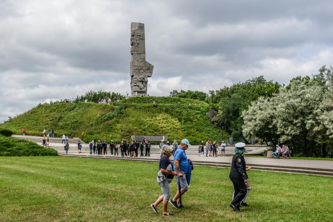 9 miejsc związanych z historią Polski, które każdy Polak powinien odwiedzić. Wspaniałe zabytki, wstrząsające pomniki dziejów