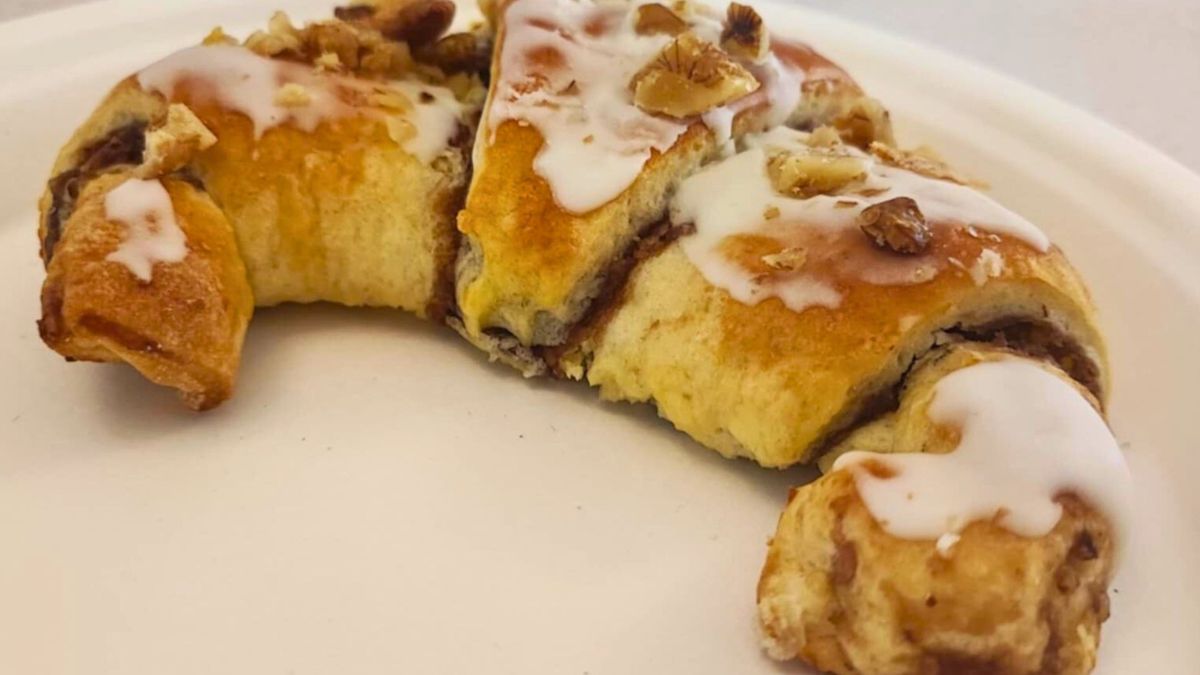 Rogal marciński z nietypowym farszem