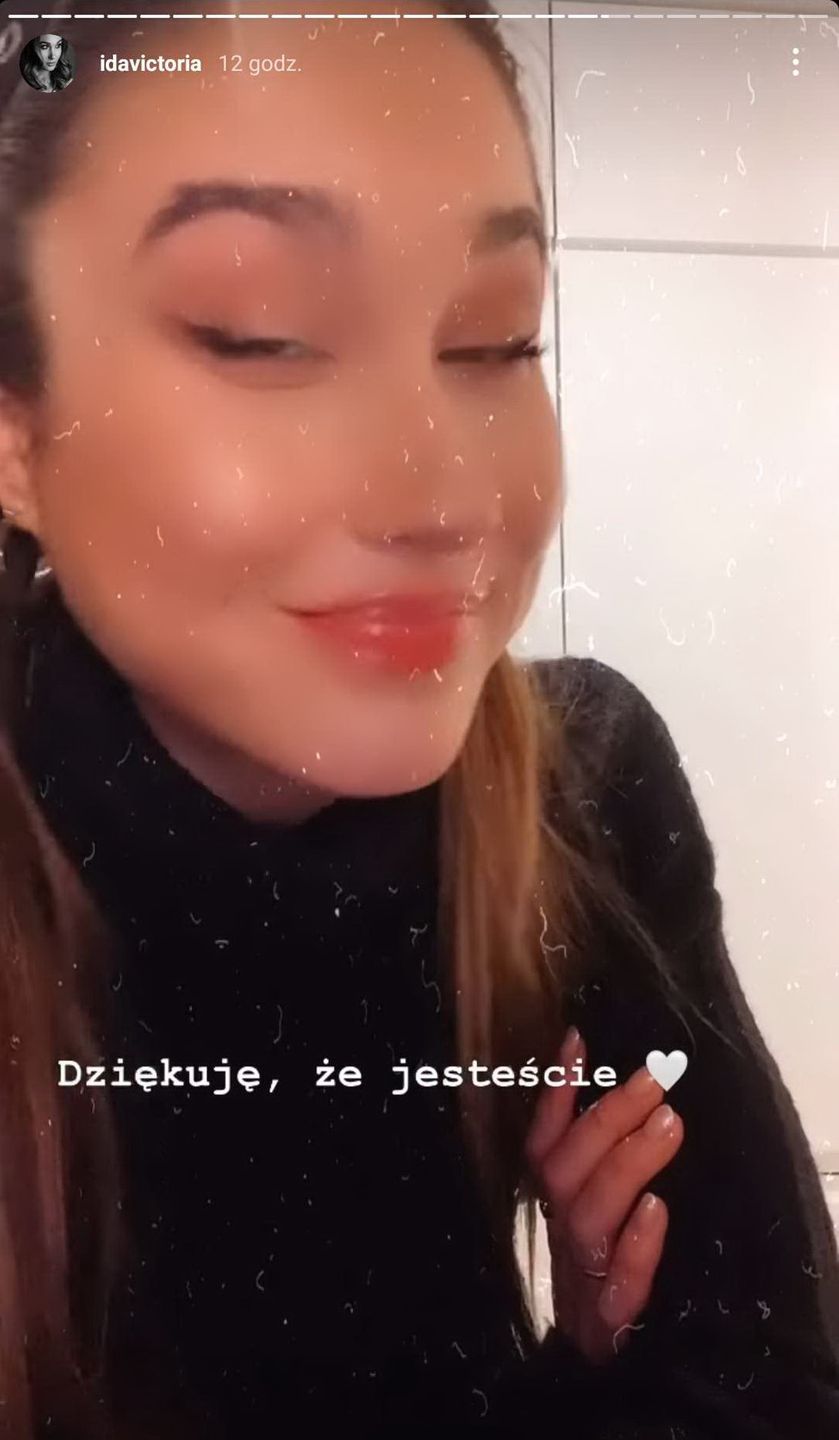 Ida Nowakowska wypełnia obowiązki influencerki i przemawia do fanów