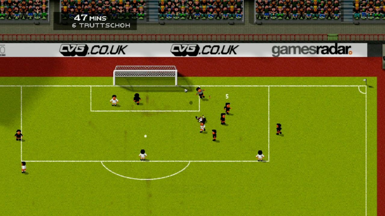 Mecze w grze Hattrick to relacje tekstowe i ciężko liczyć na wizualizację... choćby na poziomie Sensible World of Soccer z 1994 roku.