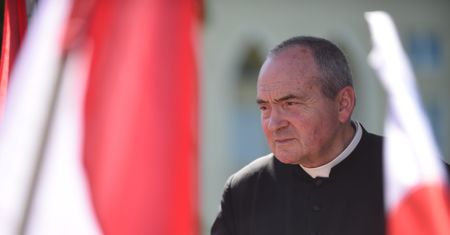 Archidiecezja Warszawska dementuje informacje o śmierci ks. Stanisława Małkowskiego