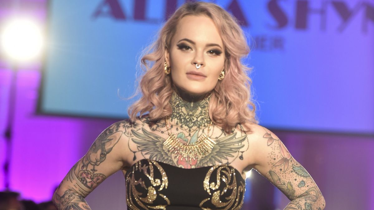 Monika Miller zdecydowała się na przeszczep włosów