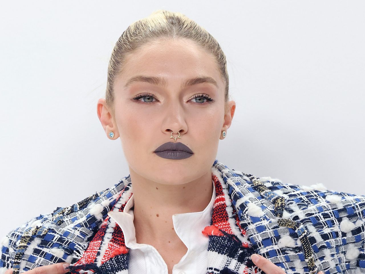 Gigi Hadid w rockowej stylizacji