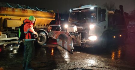 Atak zimy w Polsce. Śnieżyce paraliżują drogi