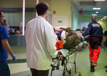 Pacjenci mają dość. Eksperci: to dzwonek alarmowy