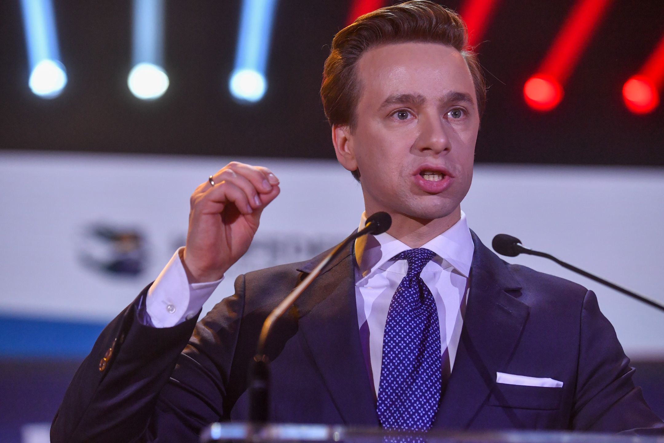 Krzysztof Bosak
Warszawa, 18.02.2023. Szef ko�a poselskiego ugrupowania Krzysztof Bosak podczas konwencji politycznej Konfederacji w Butelkowni w Centrum Praskim Koneser w Warszawie, 18 bm. (ad) PAP/Piotr Nowak
Piotr Nowak
Butelkownia, Centrum Praskie Koneser, Jedyna alternatywa!, konfederacja, konfederacji, konwencja, Oddamy wam Polsk�!, partii politycznej, polityczna, polityk, polityka, Polska na serio, Polska na serio!