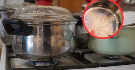 Tęczowe plamy na dnie garnka? Ten kuchenny trik działa w kilka sekund