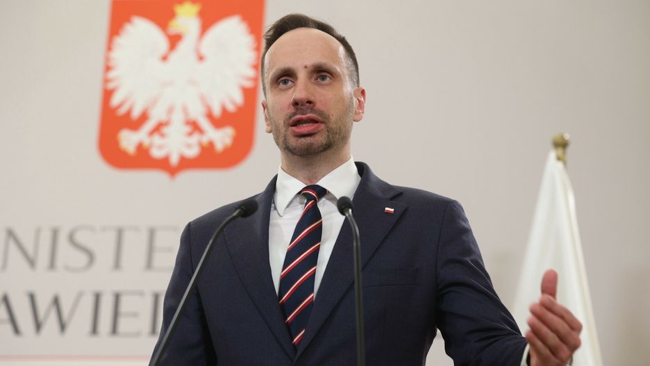 Zbigniew Ziobro o konieczno?ci zmiany polskiej polityki energetycznej
28.03.2022 Warszawa Konferencja ministra sprawiedliwosci Zbigniewa Ziobry o koniecznosci zmiany polskiej polityki energetycznej w zwiazku z rosyjska agresja   fot Jacek Dominski/REPORTER
n/z: Janusz Kowalski
Jacek Dominski/REPORTER