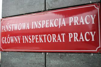 Dostał śmieciówkę zamiast umowy o pracę. Inspekcja pracy bezsilna. Do czasu