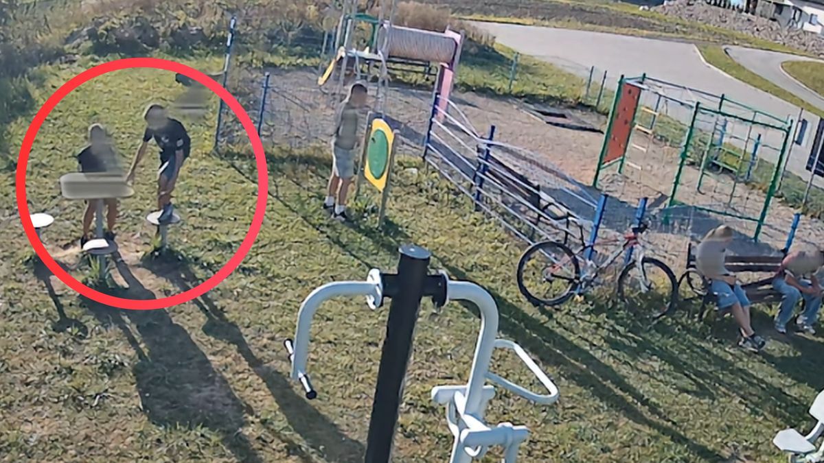 Dewastacja placu zabaw OSP Mogilno - KSRG
