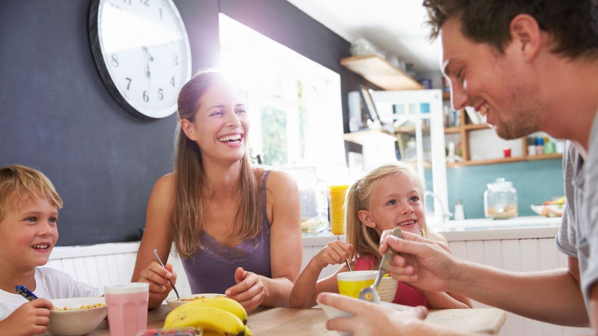 wspólny posiłek [123rf.com]